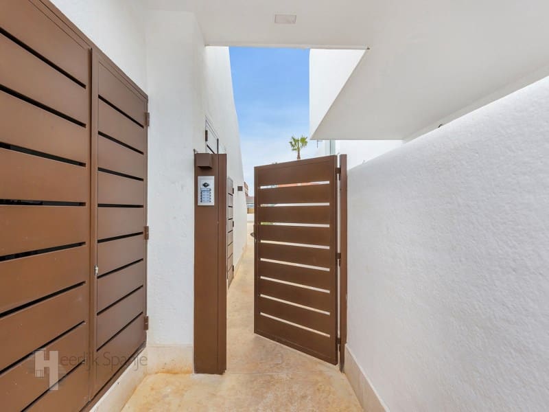 2 Zimmer Penthouse zu verkaufen in Los Alcazares mit Pool - 339.000 € (Ref: 9908793)