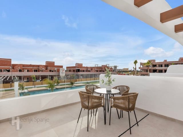 2 sypialnia Penthouse na sprzedaż w Los Alcázares z basenem - 339 000 € (Ref: 9908793)