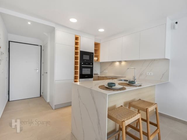 2 sypialnia Penthouse na sprzedaż w Los Alcázares z basenem - 339 000 € (Ref: 9908793)