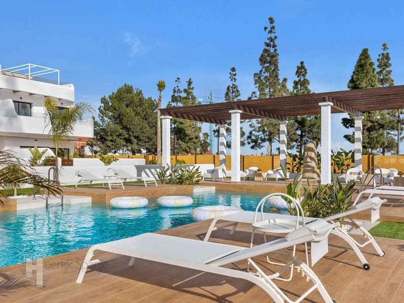2 Zimmer Penthouse zu verkaufen in Los Alcazares mit Pool - 339.000 € (Ref: 9908793)