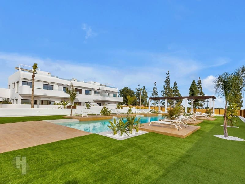 2 Zimmer Penthouse zu verkaufen in Los Alcazares mit Pool - 339.000 € (Ref: 9908793)