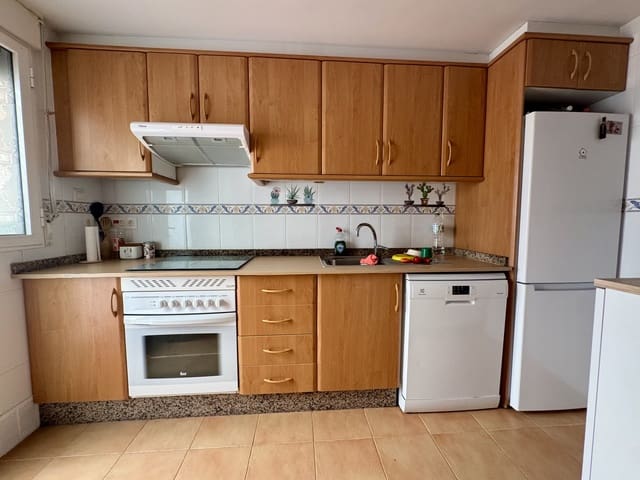 2 soverom Hus til salgs i Murcia by med svømmebasseng - € 220 000 (Ref: 9958736)