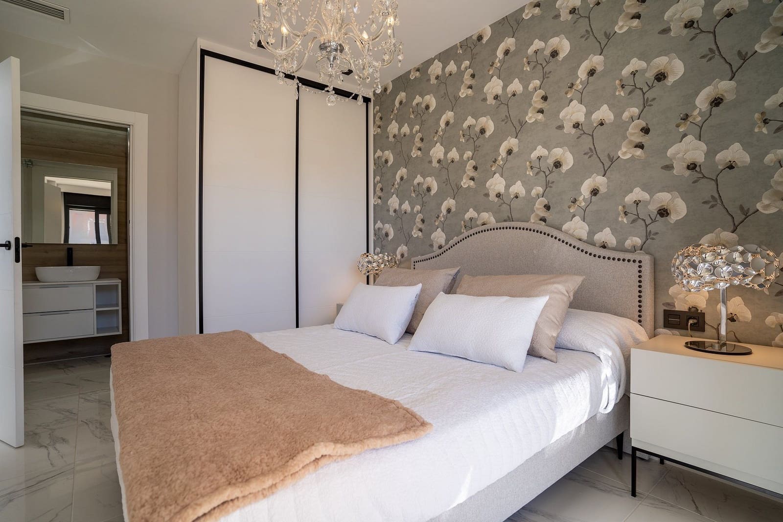 3 sypialnia Apartament na sprzedaż w Pilar de la Horadada z basenem garażem - 369 500 € (Ref: 9996290)