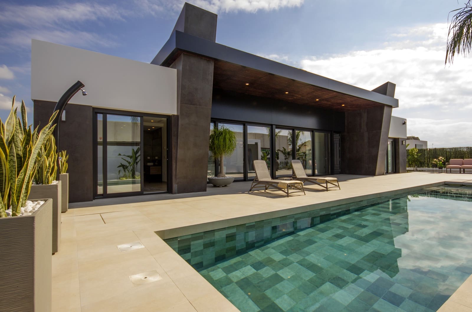5 soverom Villa til salgs i Ciudad Quesada med svømmebasseng - € 1 099 000 (Ref: 9996297)