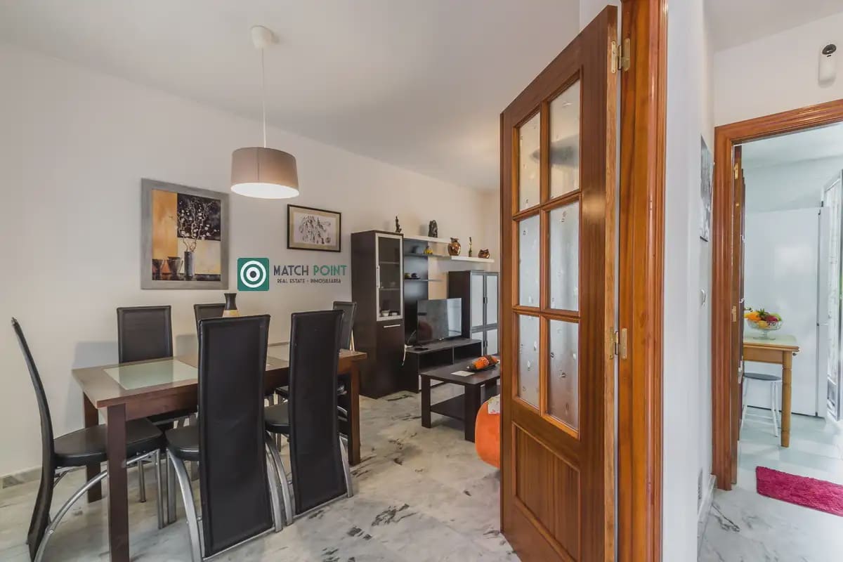 3 sypialnia Dom do wynajęcia w La Zubia z basenem garażem - 1 100 € (Ref: 10001052)