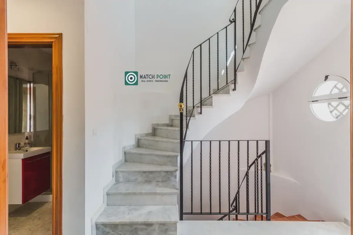 3 sypialnia Dom do wynajęcia w La Zubia z basenem garażem - 1 100 € (Ref: 10001052)
