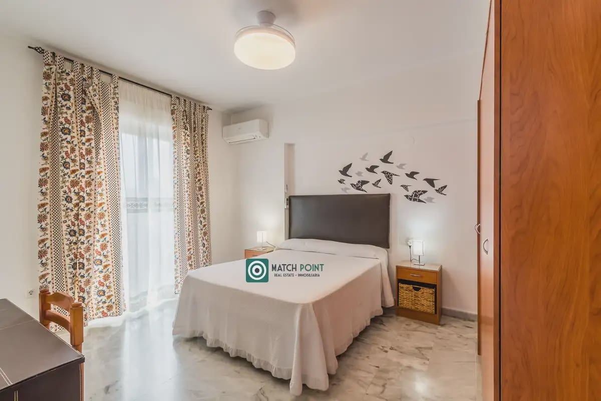 3 sypialnia Dom do wynajęcia w La Zubia z basenem garażem - 1 100 € (Ref: 10001052)