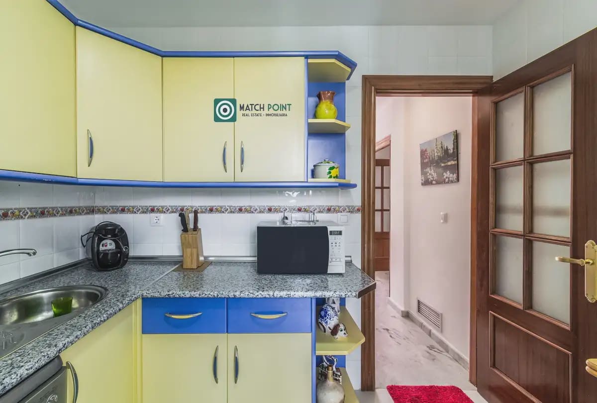 3 sypialnia Dom do wynajęcia w La Zubia z basenem garażem - 1 100 € (Ref: 10001052)