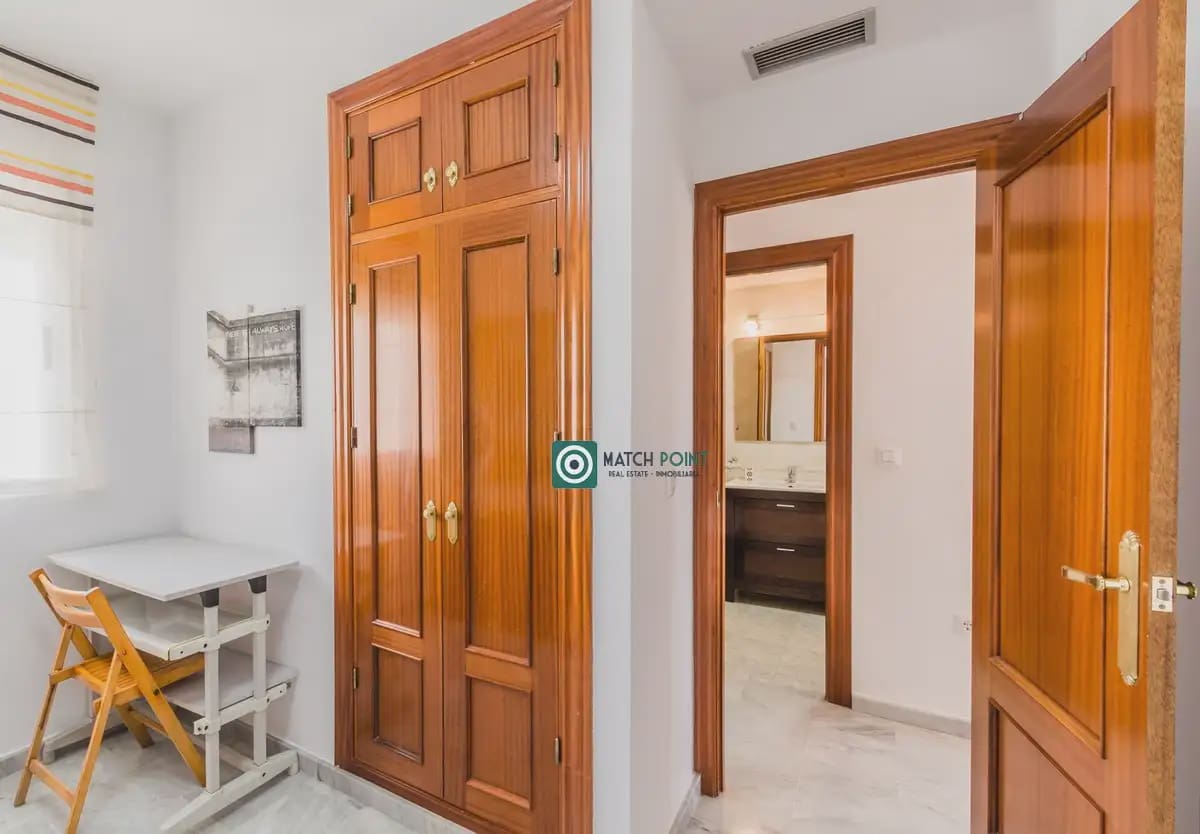 3 sypialnia Dom do wynajęcia w La Zubia z basenem garażem - 1 100 € (Ref: 10001052)