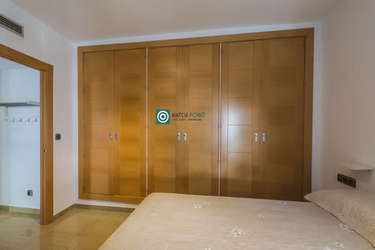 Appartement de 2 chambres à louer à Almunecar avec piscine garage - 750 € (Ref: 10009474)