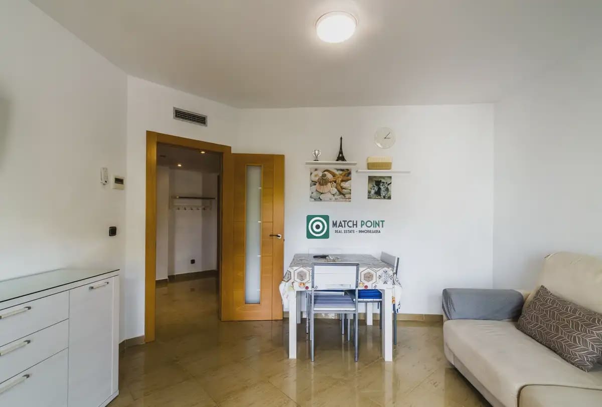 Appartement de 2 chambres à louer à Almunecar avec piscine garage - 750 € (Ref: 10009474)