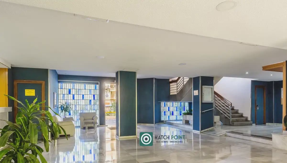 Appartement de 2 chambres à louer à Almunecar avec piscine garage - 750 € (Ref: 10009474)