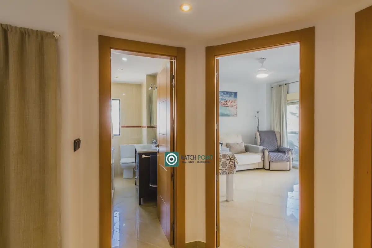 Appartement de 2 chambres à louer à Almunecar avec piscine garage - 750 € (Ref: 10009474)