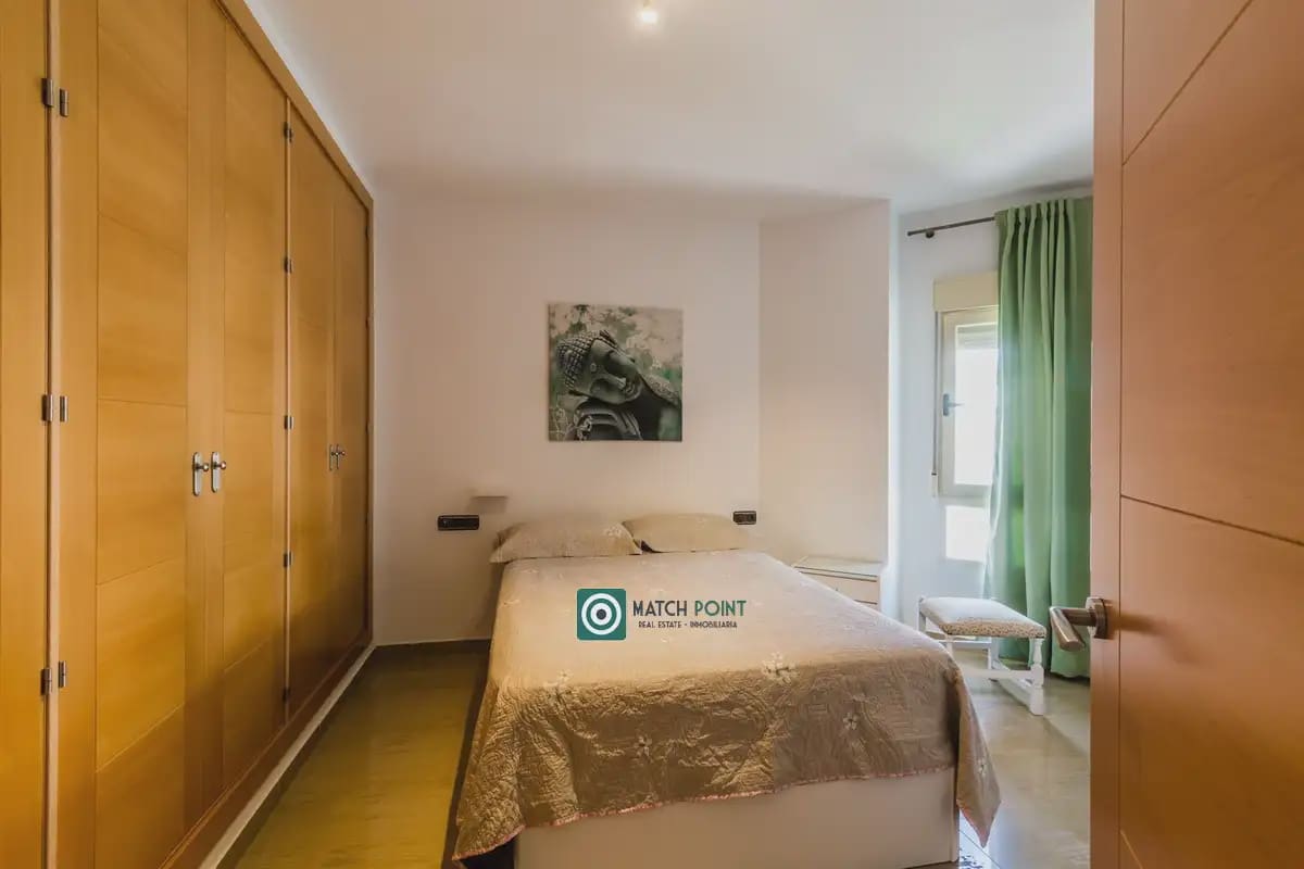 Appartement de 2 chambres à louer à Almunecar avec piscine garage - 750 € (Ref: 10009474)