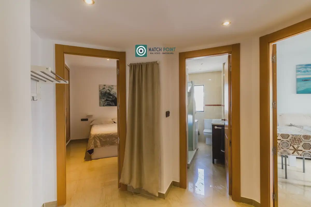 Appartement de 2 chambres à louer à Almunecar avec piscine garage - 750 € (Ref: 10009474)