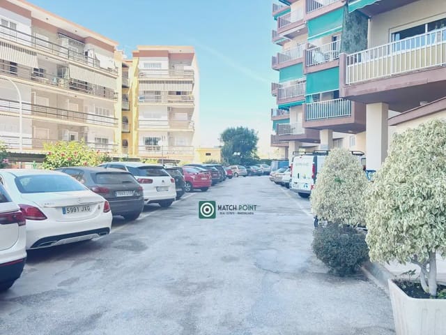 Appartement de 2 chambres à louer à Almuñécar avec piscine garage - 750 € (Ref: 10009474)