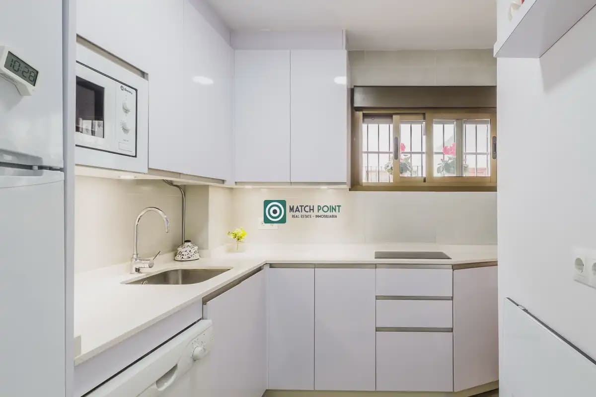 3 soveværelse Lejlighed til leje i Almunecar - € 1.000 (Ref: 10039237)