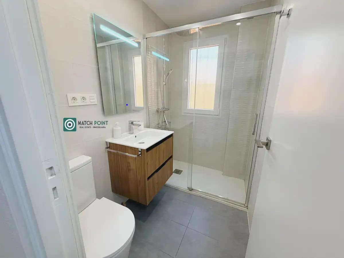 3 bedroom Flat for rent in Almunecar - € 700 (Ref: 10048211)