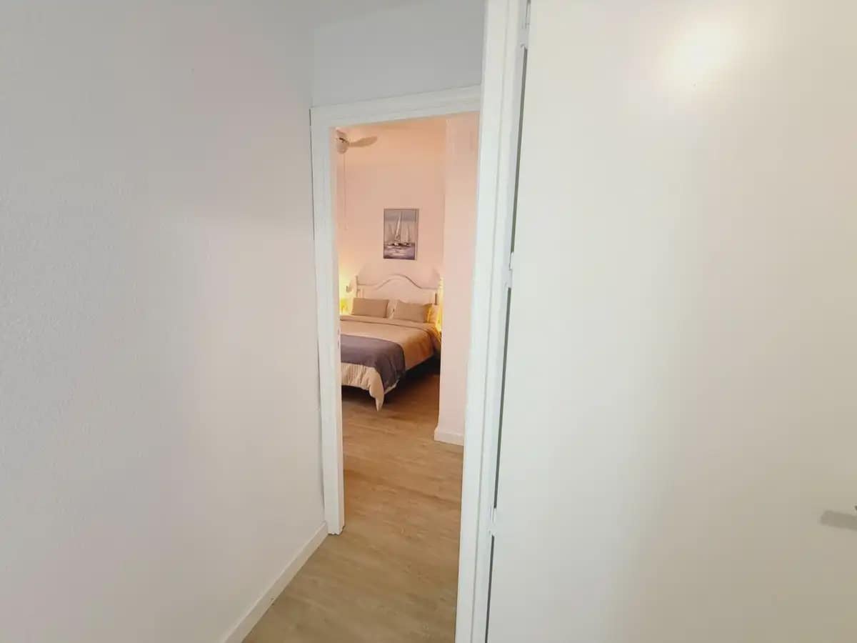3 bedroom Flat for rent in Almunecar - € 700 (Ref: 10048211)