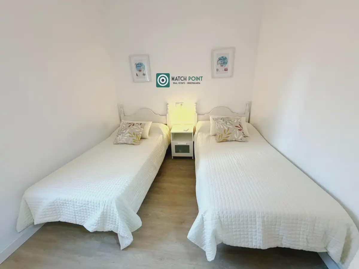 3 bedroom Flat for rent in Almunecar - € 700 (Ref: 10048211)