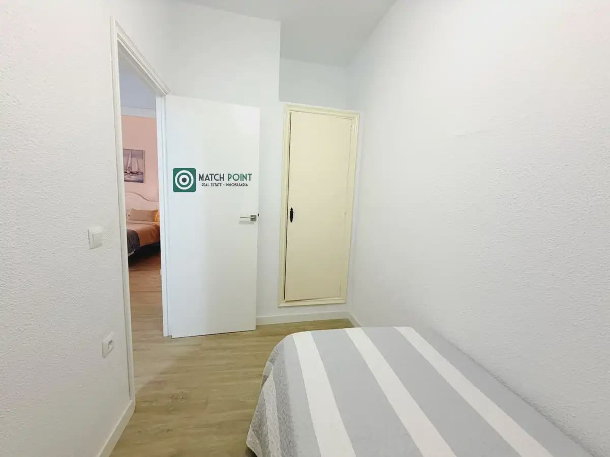 3 bedroom Flat for rent in Almunecar - € 700 (Ref: 10048211)