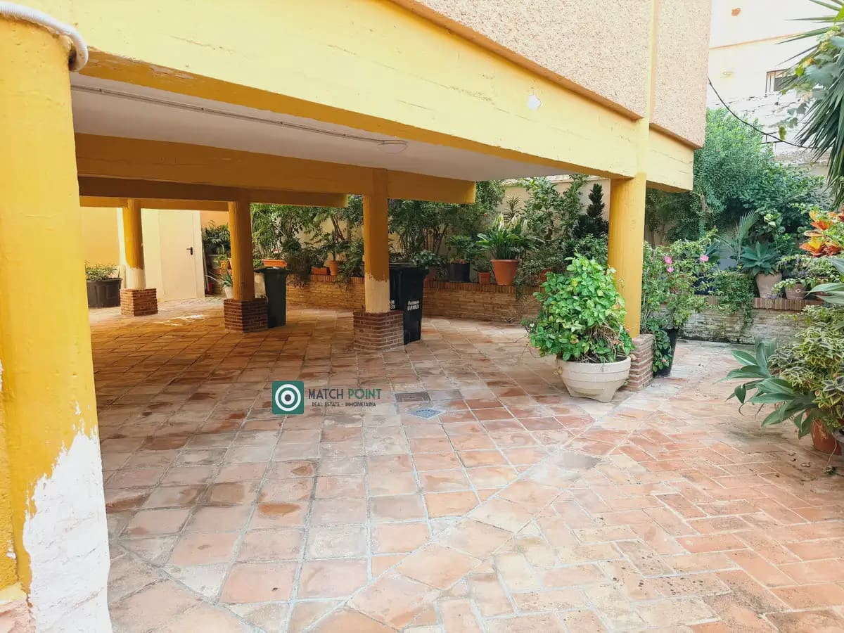 3 bedroom Flat for rent in Almunecar - € 700 (Ref: 10048211)