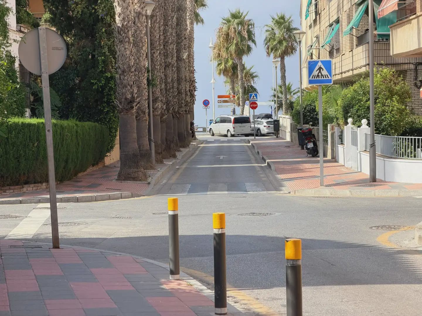 3 bedroom Flat for rent in Almunecar - € 700 (Ref: 10048211)