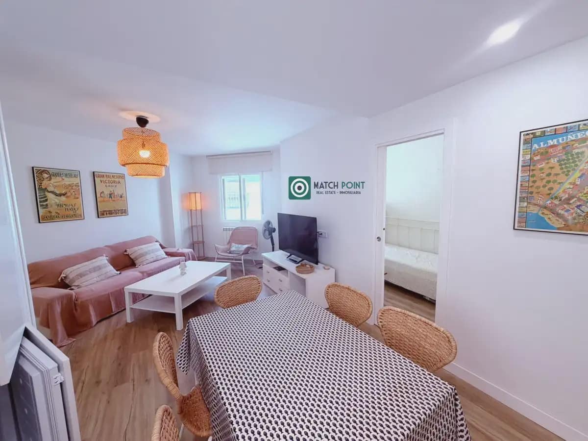 3 soverom Leilighet til leie i Almunecar - € 700 (Ref: 10049666)