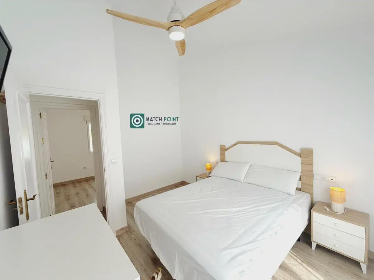 3 Zimmer Reihenhaus zu vermieten in Almunecar mit Pool Garage - 1.000 € (Ref: 10049667)