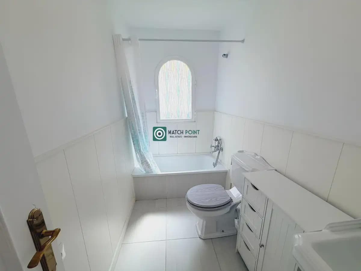 3 Zimmer Reihenhaus zu vermieten in Almunecar mit Pool Garage - 1.000 € (Ref: 10049667)