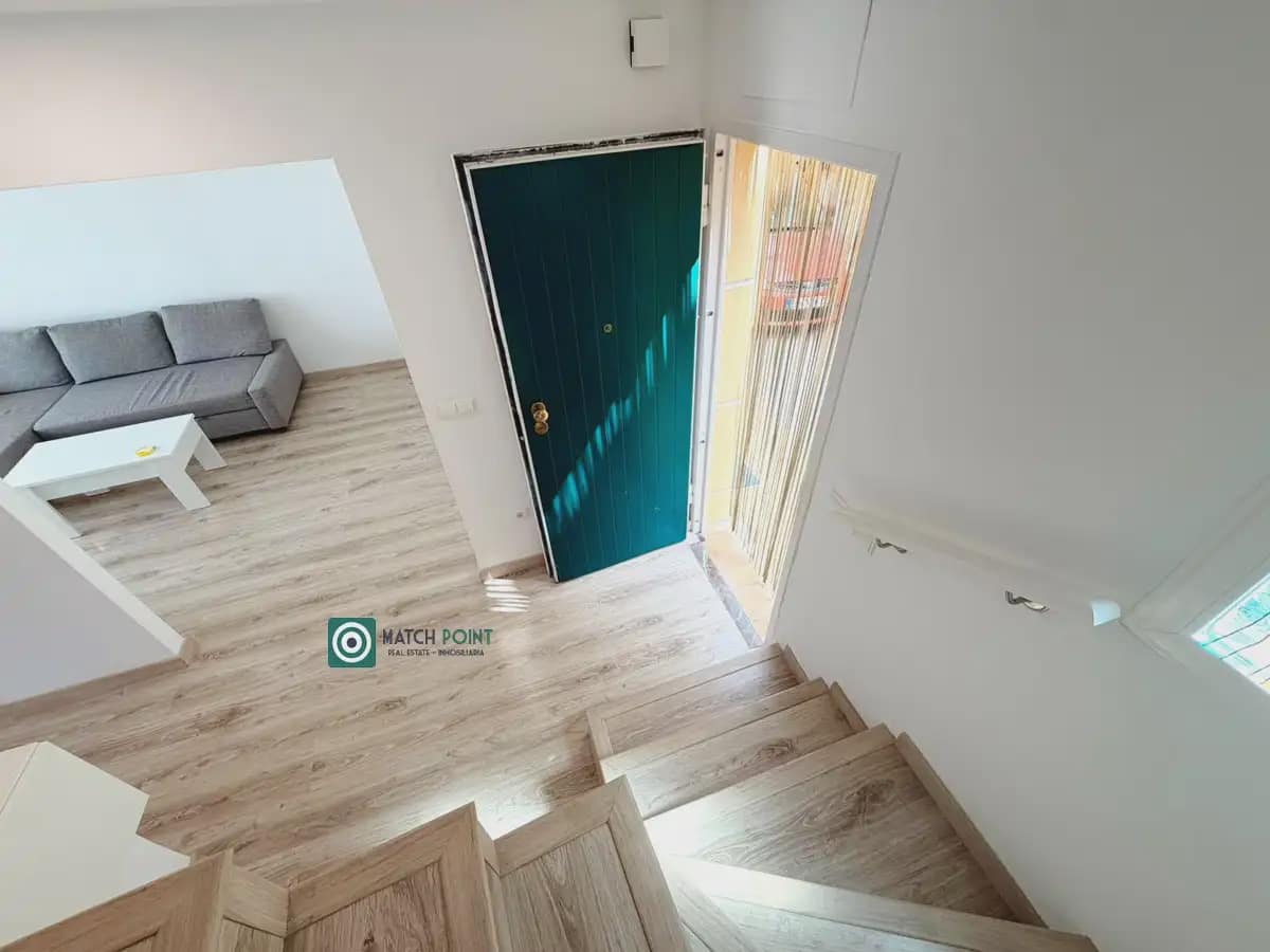 3 Zimmer Reihenhaus zu vermieten in Almunecar mit Pool Garage - 1.000 € (Ref: 10049667)