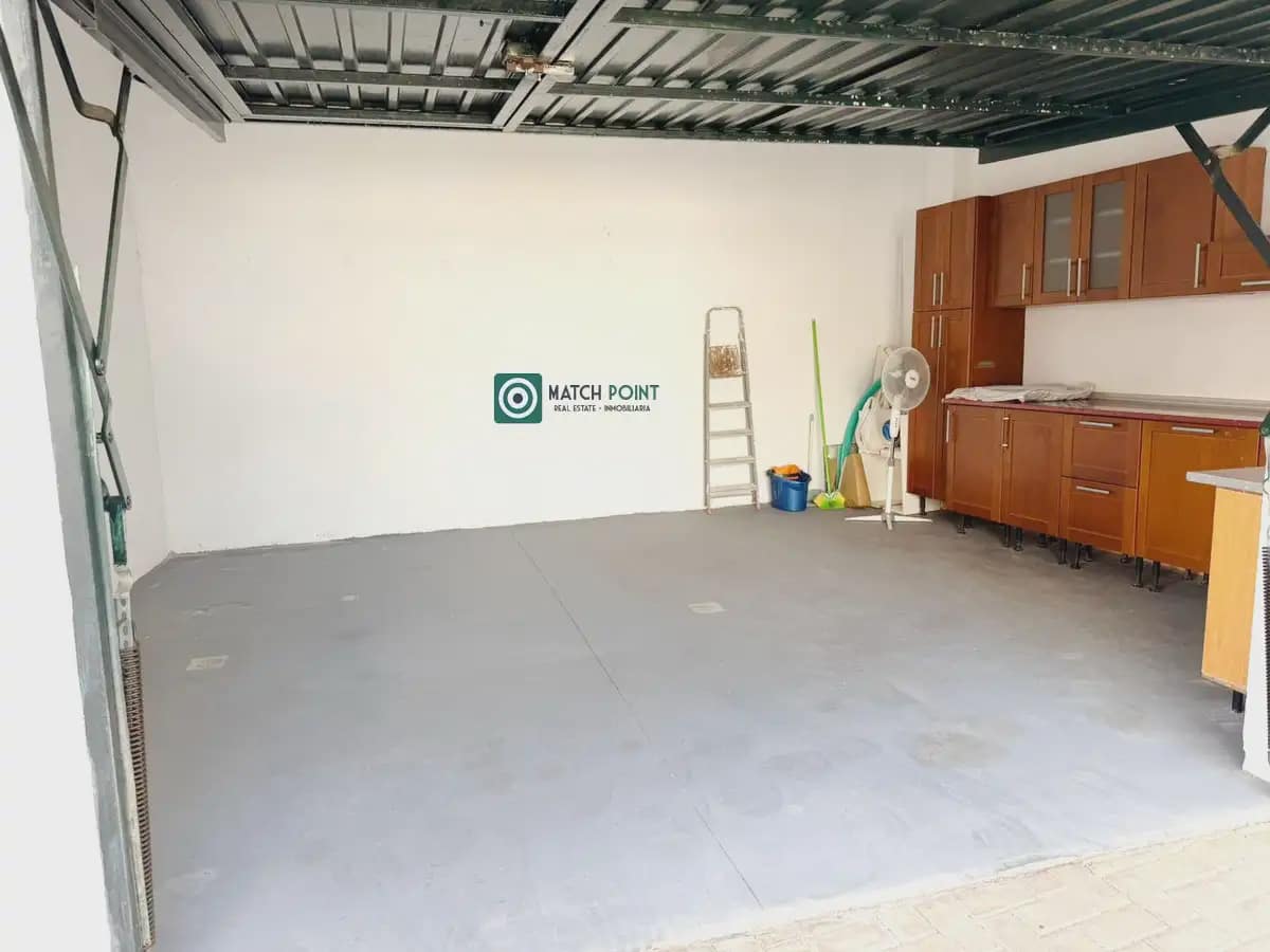 3 Zimmer Reihenhaus zu vermieten in Almunecar mit Pool Garage - 1.000 € (Ref: 10049667)