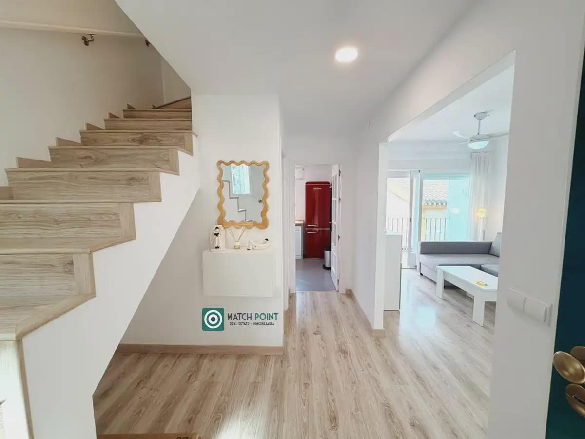 3 Zimmer Reihenhaus zu vermieten in Almunecar mit Pool Garage - 1.000 € (Ref: 10049667)