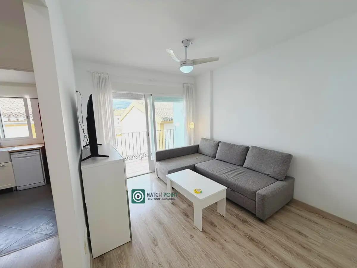3 Zimmer Reihenhaus zu vermieten in Almunecar mit Pool Garage - 1.000 € (Ref: 10049667)