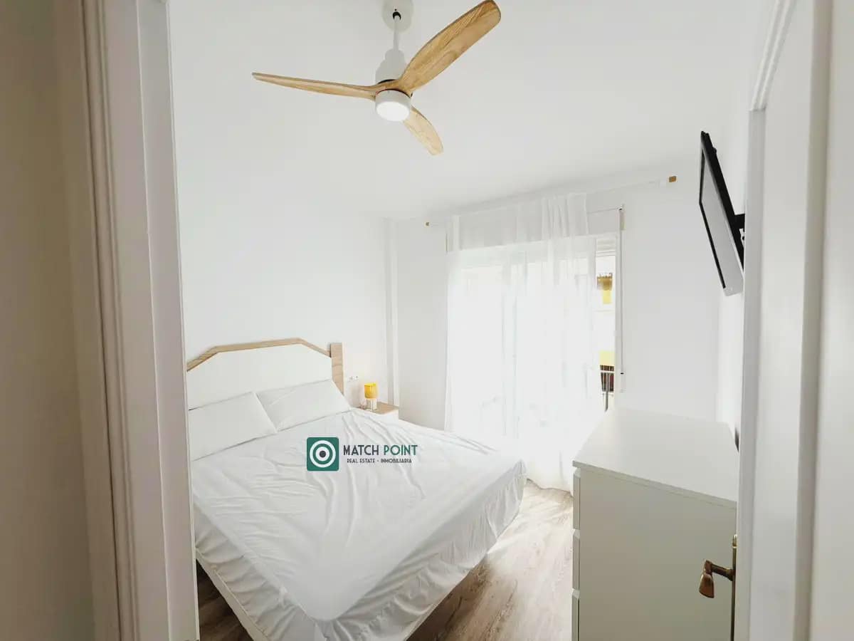 3 Zimmer Reihenhaus zu vermieten in Almunecar mit Pool Garage - 1.000 € (Ref: 10049667)