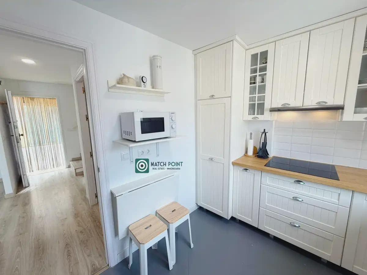 3 Zimmer Reihenhaus zu vermieten in Almunecar mit Pool Garage - 1.000 € (Ref: 10049667)