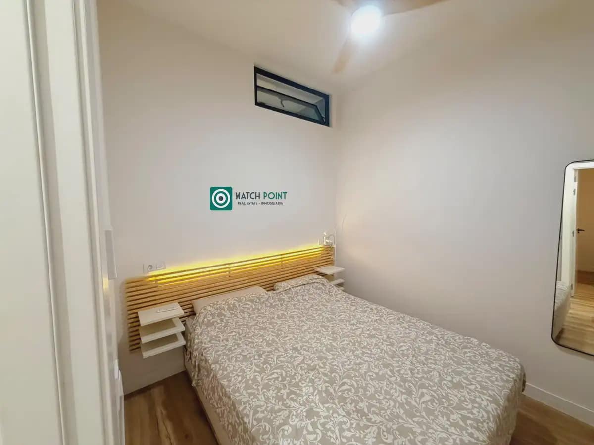 3 soveværelse Strandlejlighed til leje i Almunecar med garage - € 800 (Ref: 10055725)