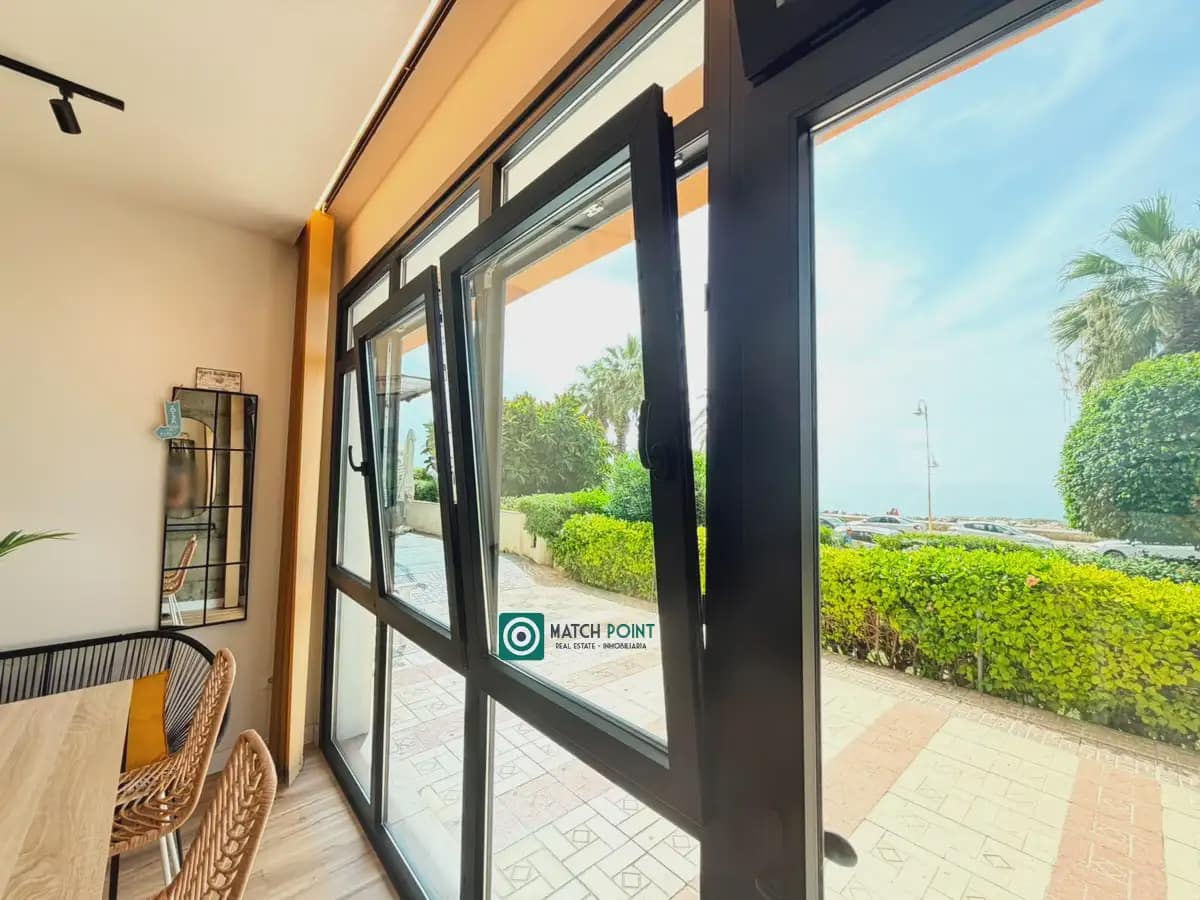 3 soveværelse Strandlejlighed til leje i Almunecar med garage - € 800 (Ref: 10055725)
