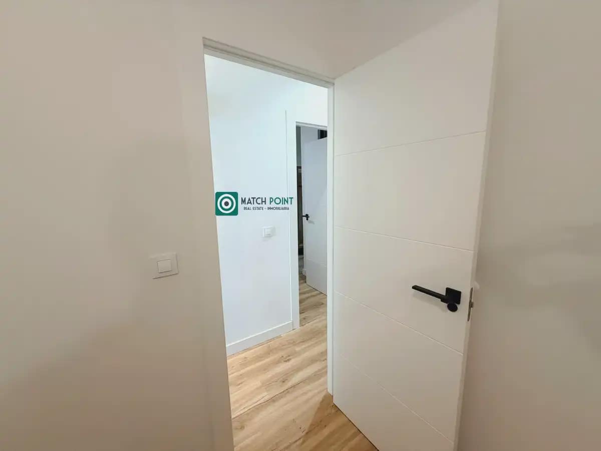 3 soveværelse Strandlejlighed til leje i Almunecar med garage - € 800 (Ref: 10055725)