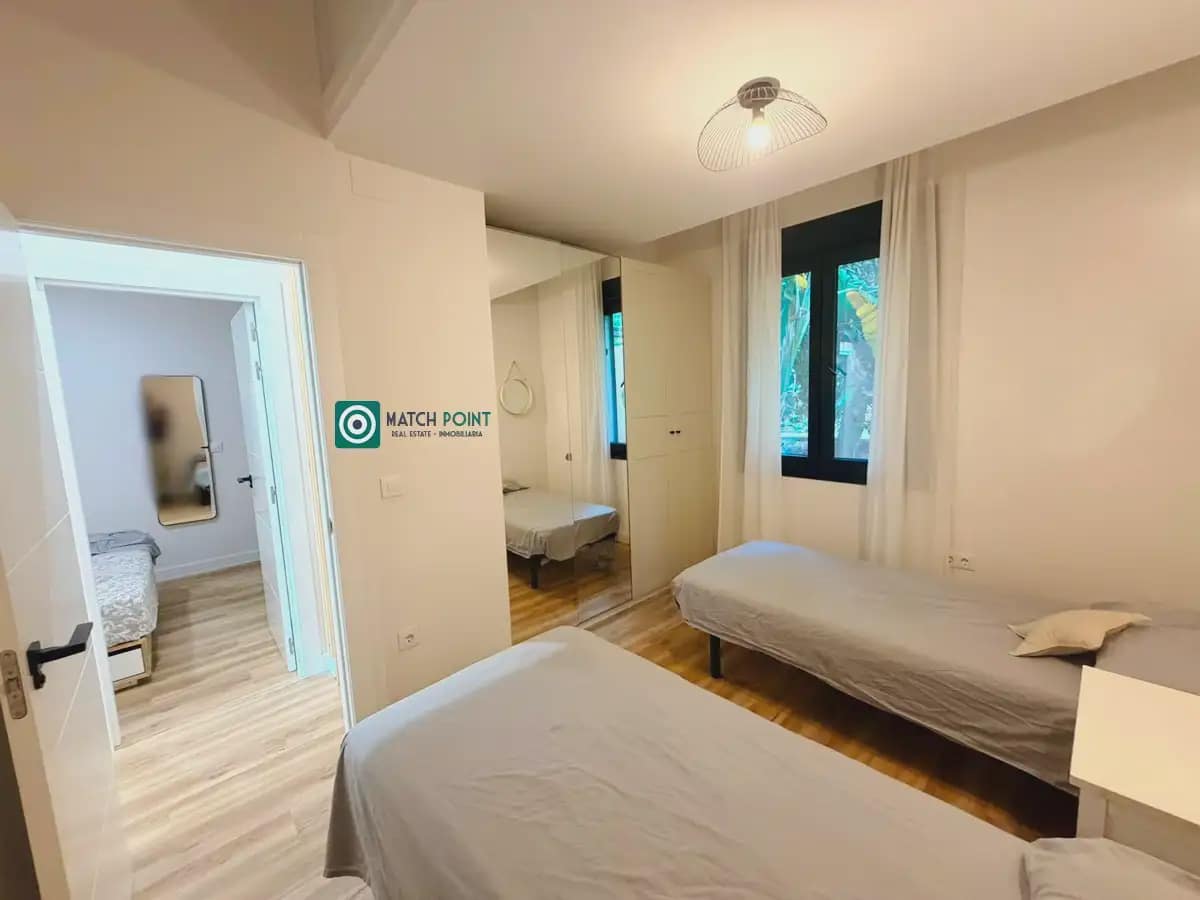 3 soveværelse Strandlejlighed til leje i Almunecar med garage - € 800 (Ref: 10055725)