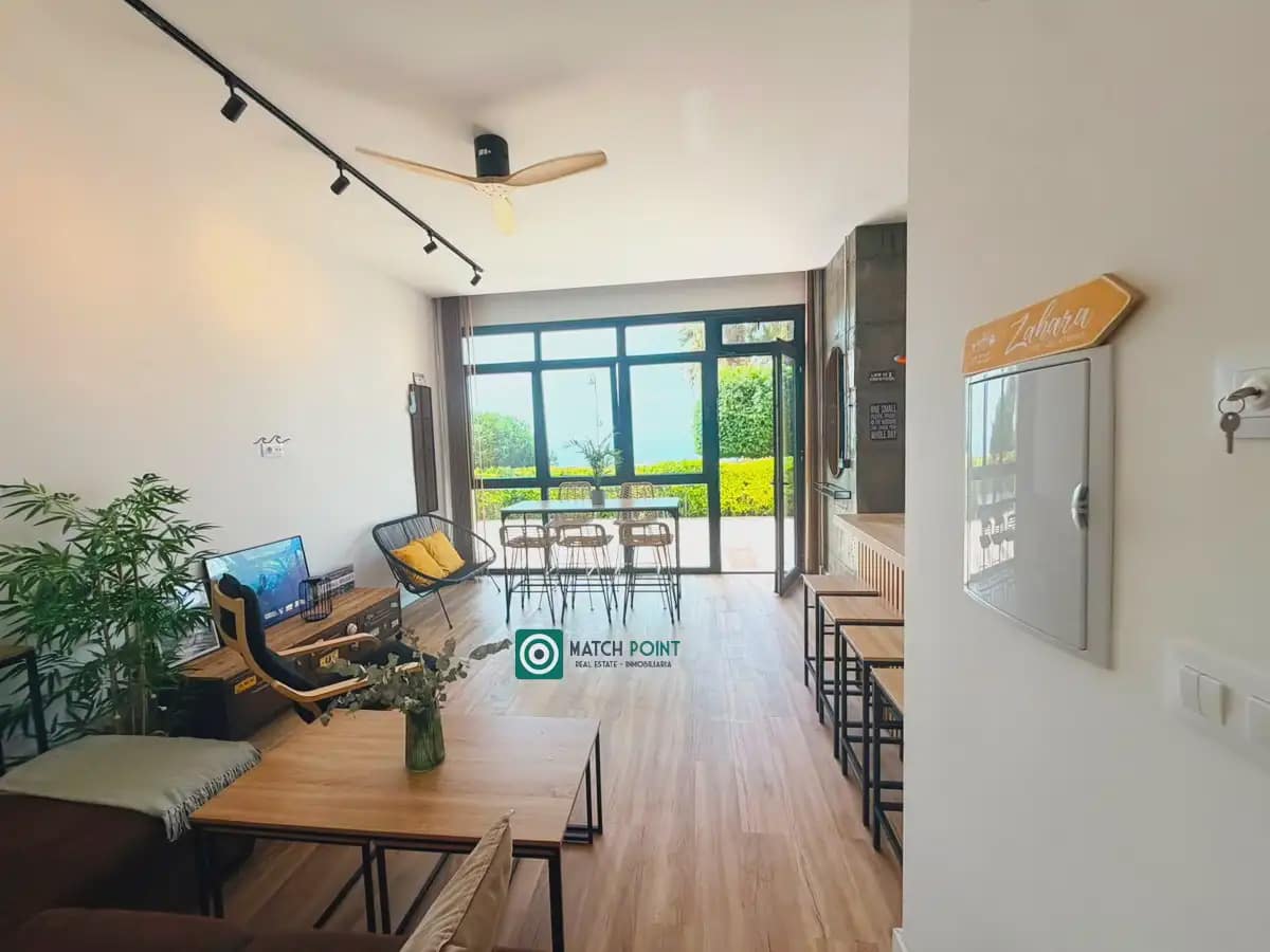 3 soveværelse Strandlejlighed til leje i Almunecar med garage - € 800 (Ref: 10055725)