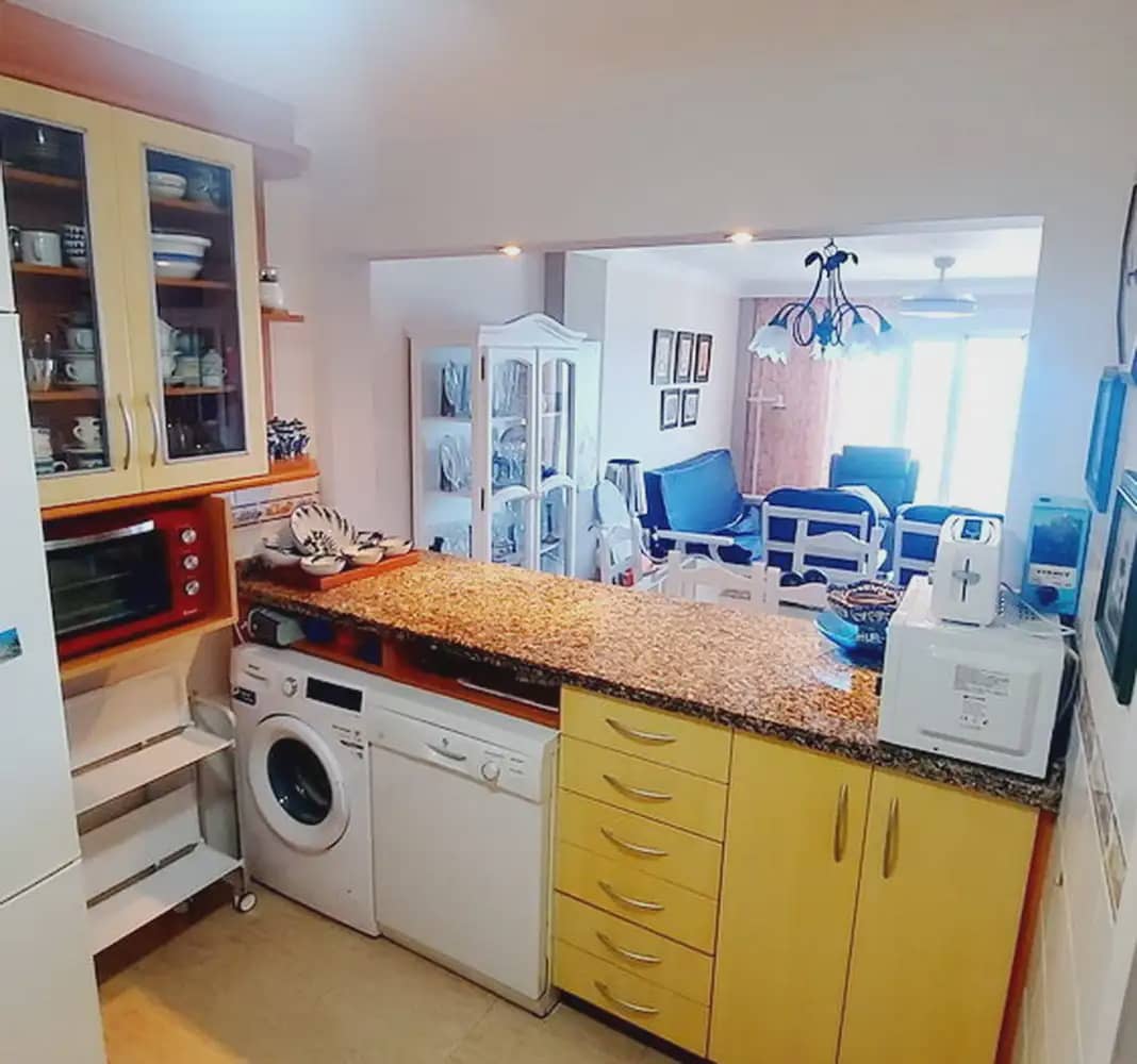 2 Zimmer Wohnung zu vermieten in Almunecar - 750 € (Ref: 10070168)