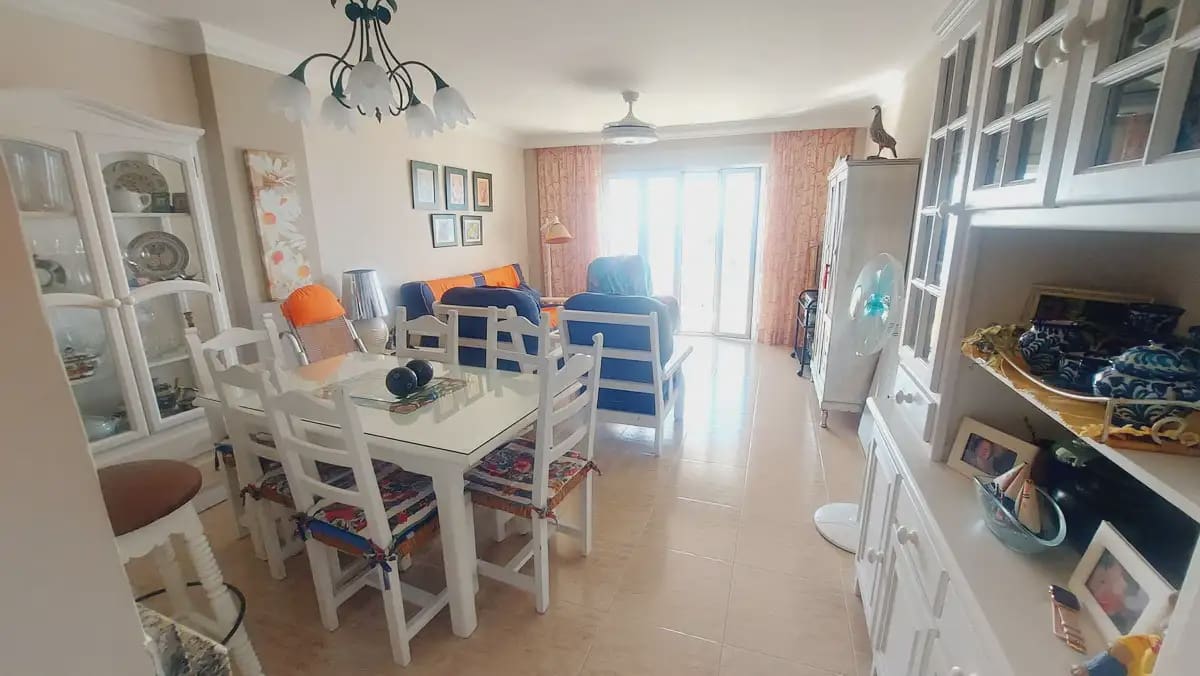 2 Zimmer Wohnung zu vermieten in Almunecar - 750 € (Ref: 10070168)