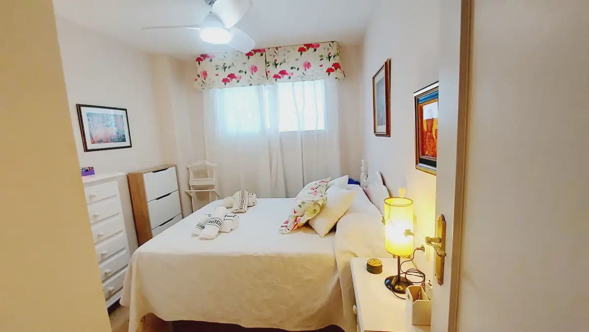 2 Zimmer Wohnung zu vermieten in Almunecar - 750 € (Ref: 10070168)