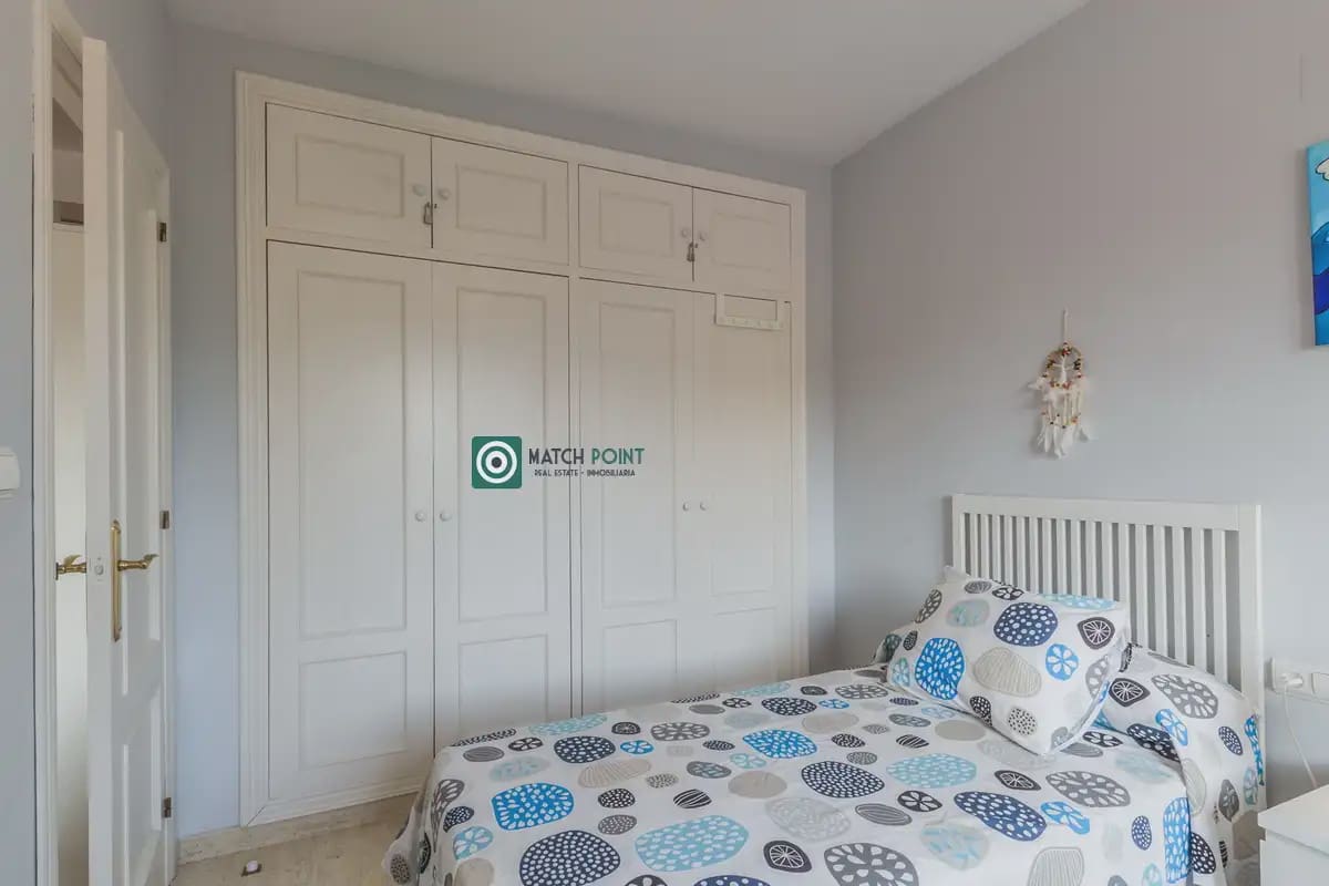 2 bedroom Flat for rent in Almunecar with pool garage - € 800 (Ref: 10091480)