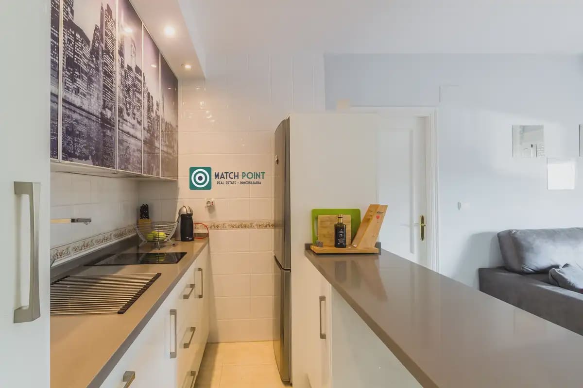 2 bedroom Flat for rent in Almunecar with pool garage - € 800 (Ref: 10091480)