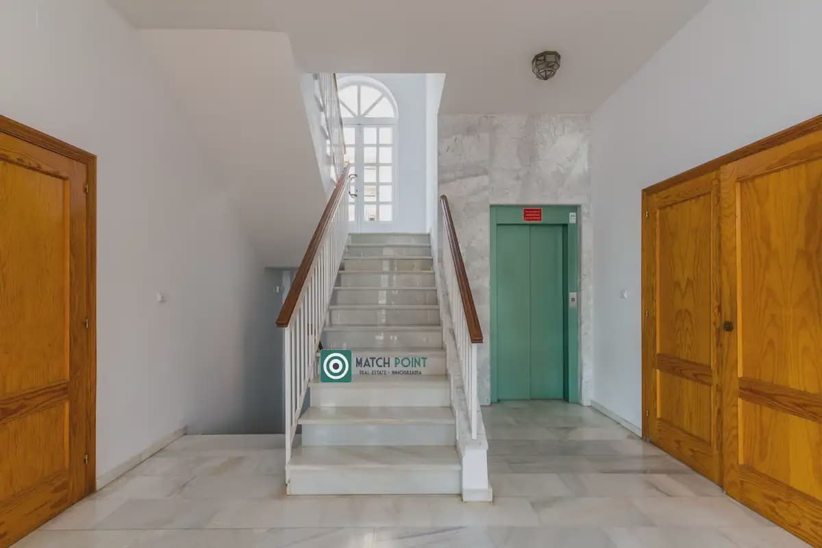 2 bedroom Flat for rent in Almunecar with pool garage - € 800 (Ref: 10091480)