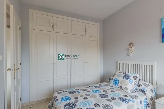 2 bedroom Flat for rent in Almuñécar with pool garage - € 800 (Ref: 10091480)