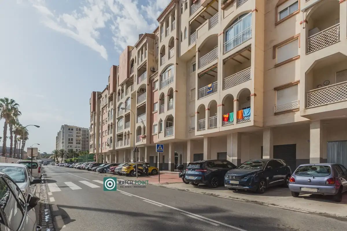 2 bedroom Flat for rent in Almunecar with pool garage - € 800 (Ref: 10091480)