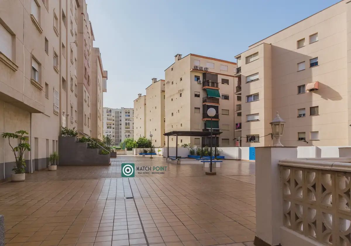 2 bedroom Flat for rent in Almunecar with pool garage - € 800 (Ref: 10091480)